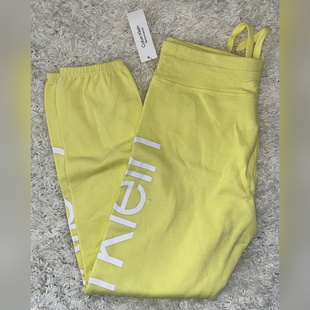 Calvin Klein Sweatpants